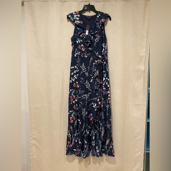 Banana Republic Dresses & Skirts - NWT Banana Republic Floral Ruffle High-Low Dress